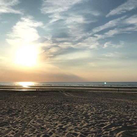 Le Beau Coin Villa De Panne Exteriör bild